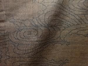 アンティーク　観世水模様織出し本場泥大島紬着物（5マルキ）